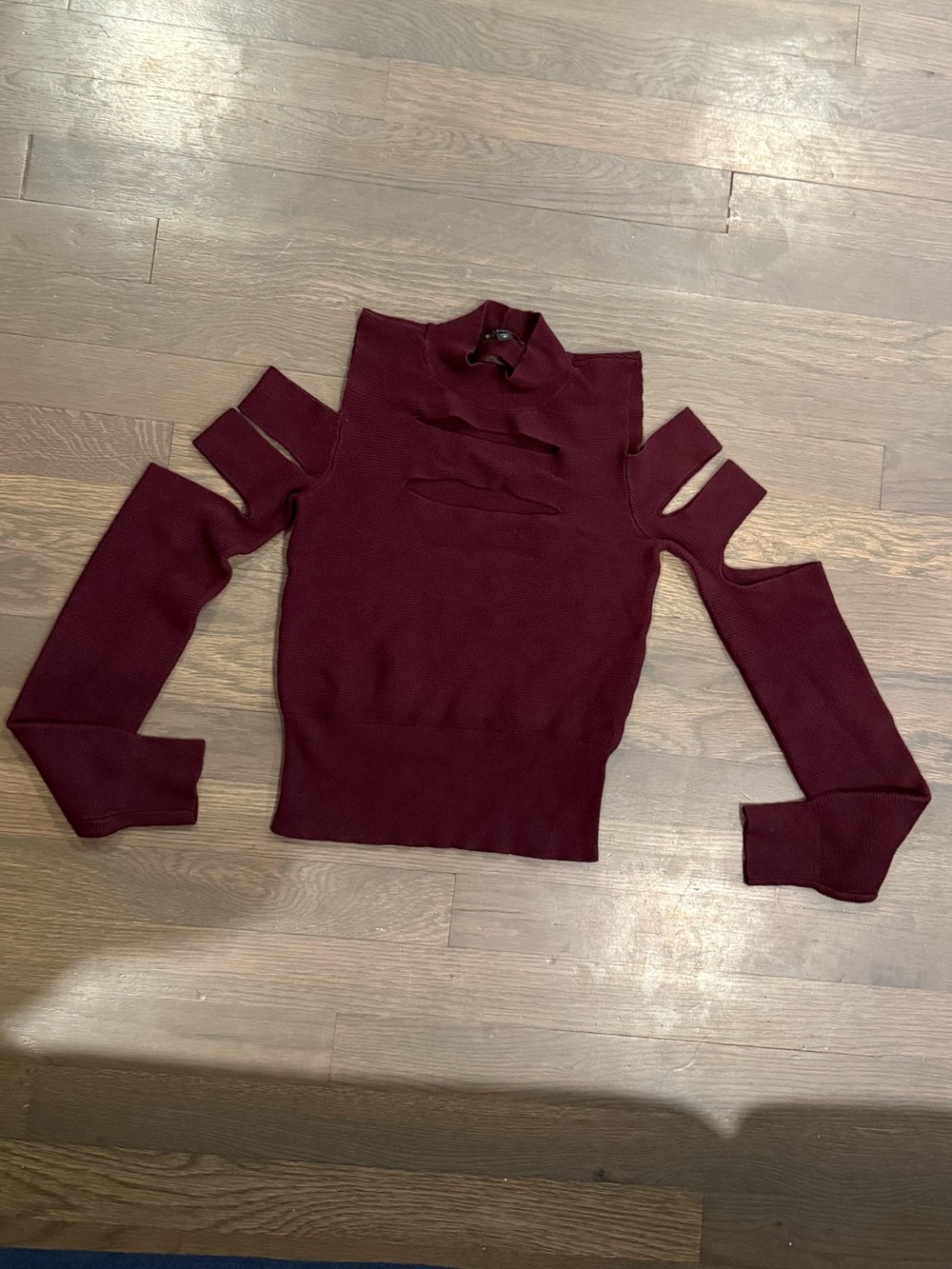 Express Women's Burgundy Cutout-Sleeve Turtleneck Sweater size small